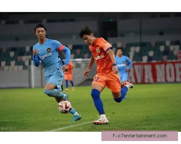 归化球员引发中国足球变革潮流推动联赛竞争升级